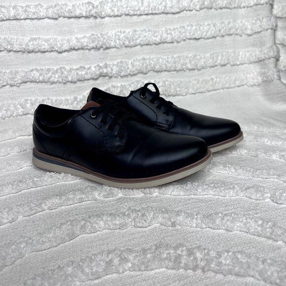 Max & Jake mens/ Teen shoe size 6 - Picture 1 of 7
